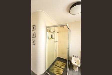 Apartamento à venda com 281m², 4 quartos e 4 vagasBanheiro da Suíte 3