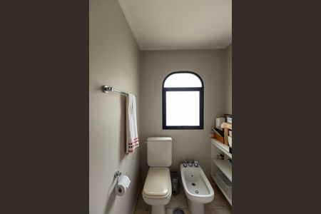 Apartamento à venda com 281m², 4 quartos e 4 vagasBanheiro da Suíte 2