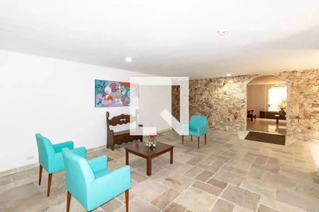 Apartamento à venda com 80m², 2 quartos e 1 vaga Apartamento à venda com 80m², 2 quartos e 1 vagaHall social