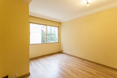 Apartamento à venda com 80m², 2 quartos e 1 vaga Apartamento à venda com 80m², 2 quartos e 1 vagaSala