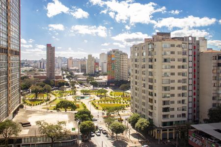 Apartamento para alugar com 148m², 3 quartos e sem vagaDetalhe Quarto 2