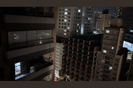 Apartamento à venda com 28m², 1 quarto e 1 vaga Apartamento à venda com 28m², 1 quarto e 1 vagaFoto 01