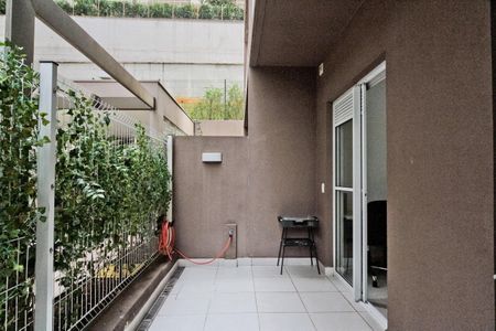Apartamento à venda com 38m², 1 quarto e sem vaga Apartamento à venda com 38m², 1 quarto e sem vagaVaranda