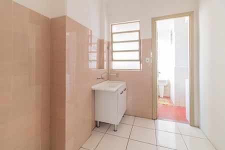 Apartamento para alugar com 100m², 3 quartos e sem vaga Apartamento para alugar com 100m², 3 quartos e sem vagaCozinha e Área de Serviço