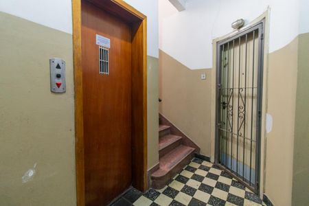 Apartamento para alugar com 100m², 3 quartos e sem vaga Apartamento para alugar com 100m², 3 quartos e sem vagaElevador