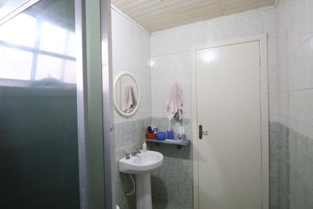 Casa à venda com 102m², 2 quartos e 1 vagaBanheiro da Suíte