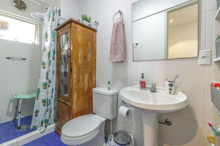 Apartamento à venda com 72m², 2 quartos e 1 vagaBanheiro Social