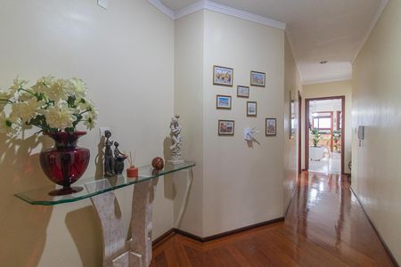 Apartamento à venda com 235m², 3 quartos e 2 vagasCorredor