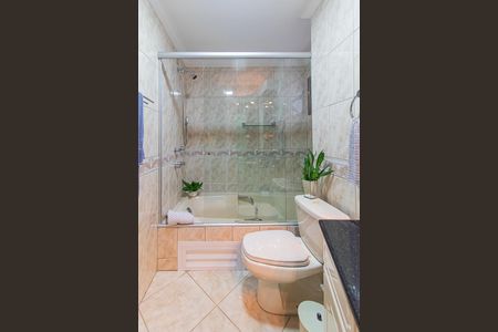 Apartamento à venda com 235m², 3 quartos e 2 vagasBanheiro da Suíte 3