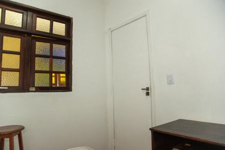 Casa à venda com 191m², 2 quartos e 2 vagas Casa à venda com 191m², 2 quartos e 2 vagasQuarto de Serviço