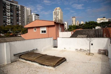 Casa à venda com 191m², 2 quartos e 2 vagas Casa à venda com 191m², 2 quartos e 2 vagasÁrea comum