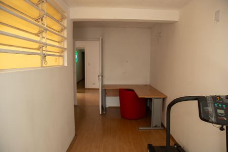 Casa à venda com 191m², 2 quartos e 2 vagas Casa à venda com 191m², 2 quartos e 2 vagasQuarto 2 - Suíte