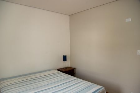 Casa à venda com 191m², 2 quartos e 2 vagas Casa à venda com 191m², 2 quartos e 2 vagasQuarto Suíte