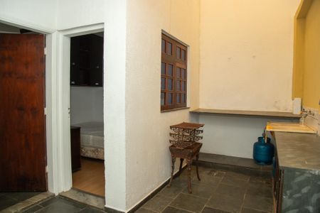 Casa à venda com 191m², 2 quartos e 2 vagas Casa à venda com 191m², 2 quartos e 2 vagasÁrea de Serviço