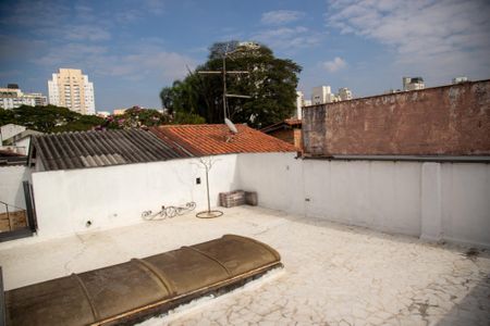 Casa à venda com 191m², 2 quartos e 2 vagas Casa à venda com 191m², 2 quartos e 2 vagasÁrea comum