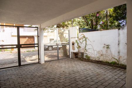 Casa à venda com 191m², 2 quartos e 2 vagas Casa à venda com 191m², 2 quartos e 2 vagasGaragem