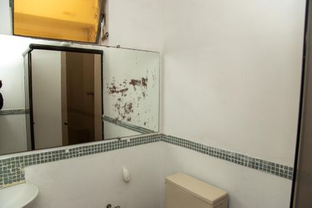 Casa à venda com 191m², 2 quartos e 2 vagas Casa à venda com 191m², 2 quartos e 2 vagasBanheiro da Suíte 2