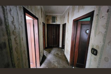 Casa à venda com 802m², 3 quartos e 4 vagas