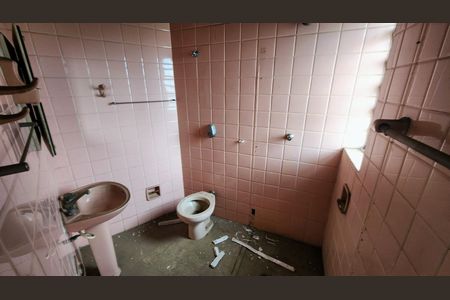 Casa à venda com 802m², 3 quartos e 4 vagas