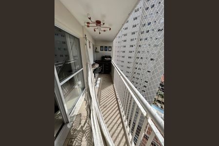 Apartamento à venda com 103m², 2 quartos e 2 vagas Apartamento à venda com 103m², 2 quartos e 2 vagasVaranda