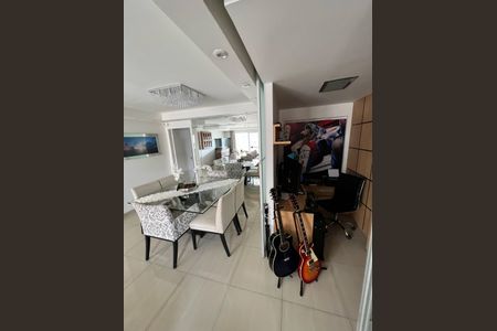 Apartamento à venda com 103m², 2 quartos e 2 vagas Apartamento à venda com 103m², 2 quartos e 2 vagasSala de Jantar