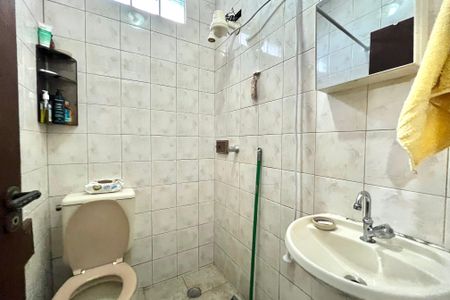 Casa à venda com 190m², 3 quartos e 2 vagas Casa à venda com 190m², 3 quartos e 2 vagasEdícula