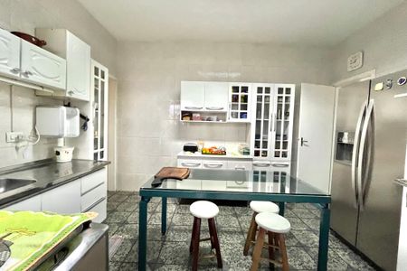 Casa à venda com 190m², 3 quartos e 2 vagas Casa à venda com 190m², 3 quartos e 2 vagasCozinha
