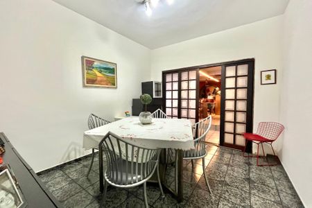 Casa à venda com 190m², 3 quartos e 2 vagas Casa à venda com 190m², 3 quartos e 2 vagasSala de Jantar