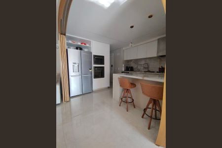 Apartamento à venda com 147m², 3 quartos e 2 vagas Apartamento à venda com 147m², 3 quartos e 2 vagasFoto 01