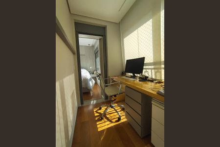 Apartamento à venda com 147m², 3 quartos e 2 vagas Apartamento à venda com 147m², 3 quartos e 2 vagasFoto 01