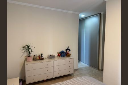 Apartamento à venda com 103m², 4 quartos e 1 vaga Apartamento à venda com 103m², 4 quartos e 1 vagaSuíte
