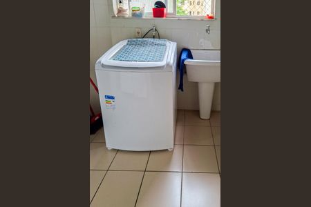 Apartamento à venda com 140m², 4 quartos e 2 vagas Apartamento à venda com 140m², 4 quartos e 2 vagasCozinha e Área de Serviço