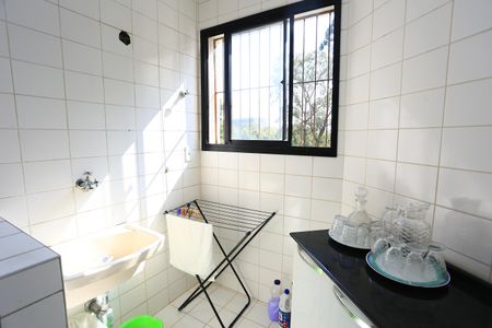 Apartamento à venda com 56m², 2 quartos e 1 vaga Apartamento à venda com 56m², 2 quartos e 1 vagaÁrea de Serviço