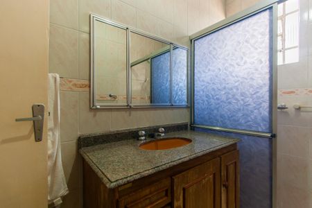 Casa à venda com 220m², 2 quartos e 4 vagas Casa à venda com 220m², 2 quartos e 4 vagasBanheiro 2