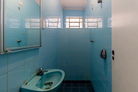 Casa à venda com 220m², 2 quartos e 4 vagas Casa à venda com 220m², 2 quartos e 4 vagasBanheiro 3