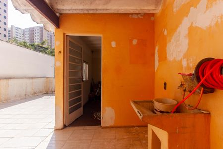 Casa à venda com 220m², 2 quartos e 4 vagas Casa à venda com 220m², 2 quartos e 4 vagasÁrea de Serviço