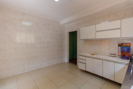 Casa à venda com 220m², 2 quartos e 4 vagas Casa à venda com 220m², 2 quartos e 4 vagasCozinha