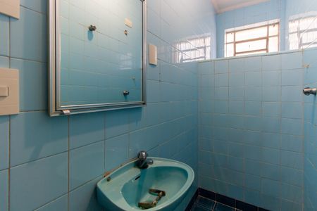 Casa à venda com 220m², 2 quartos e 4 vagas Casa à venda com 220m², 2 quartos e 4 vagasBanheiro 3