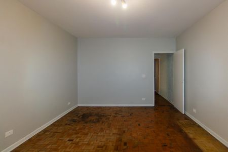 Casa à venda com 220m², 2 quartos e 4 vagas Casa à venda com 220m², 2 quartos e 4 vagasQuarto 1