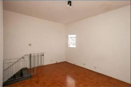 Casa à venda com 90m², 2 quartos e 2 vagasFoto 02