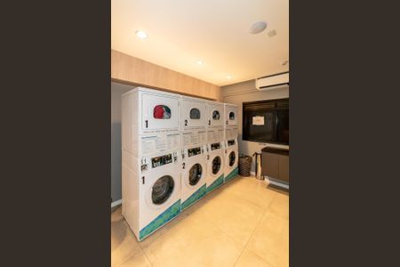 Studio à venda com 33m², 1 quarto e sem vaga Studio à venda com 33m², 1 quarto e sem vagaÁrea comum - Lavanderia