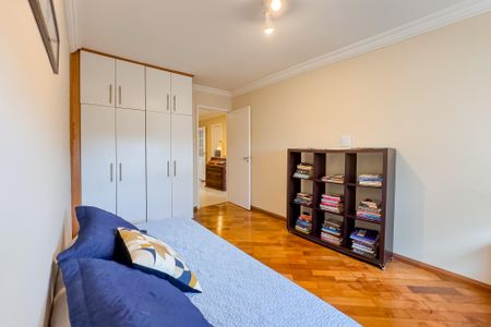 Apartamento à venda com 200m², 3 quartos e 1 vaga Apartamento à venda com 200m², 3 quartos e 1 vagaQuarto 1