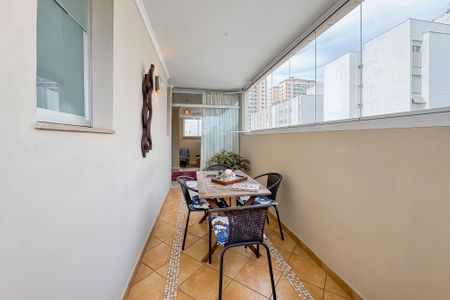Apartamento à venda com 200m², 3 quartos e 1 vaga Apartamento à venda com 200m², 3 quartos e 1 vagaVaranda da Sala