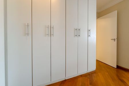 Apartamento à venda com 200m², 3 quartos e 1 vaga Apartamento à venda com 200m², 3 quartos e 1 vagaCloset da Suíte 3