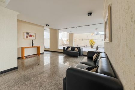 Apartamento à venda com 200m², 3 quartos e 1 vaga Apartamento à venda com 200m², 3 quartos e 1 vagaHall social