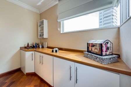 Apartamento à venda com 200m², 3 quartos e 1 vaga Apartamento à venda com 200m², 3 quartos e 1 vagaSuíte 3