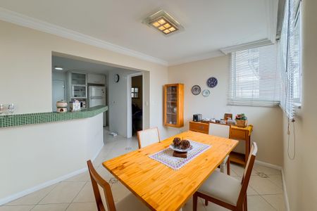 Apartamento à venda com 200m², 3 quartos e 1 vaga Apartamento à venda com 200m², 3 quartos e 1 vagaCozinha