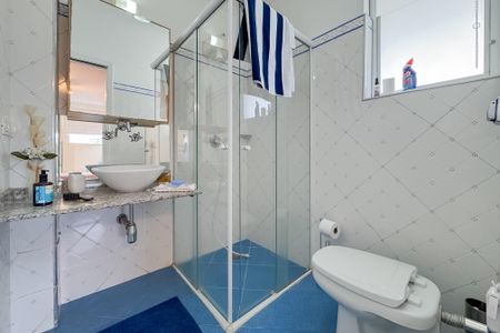 Apartamento à venda com 200m², 3 quartos e 1 vaga Apartamento à venda com 200m², 3 quartos e 1 vagaBanheiro da Suíte 2