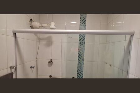 Casa à venda com 282m², 4 quartos e 3 vagasBanheiro 1