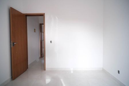 Casa à venda com 79m², 2 quartos e 2 vagasSuíte 1